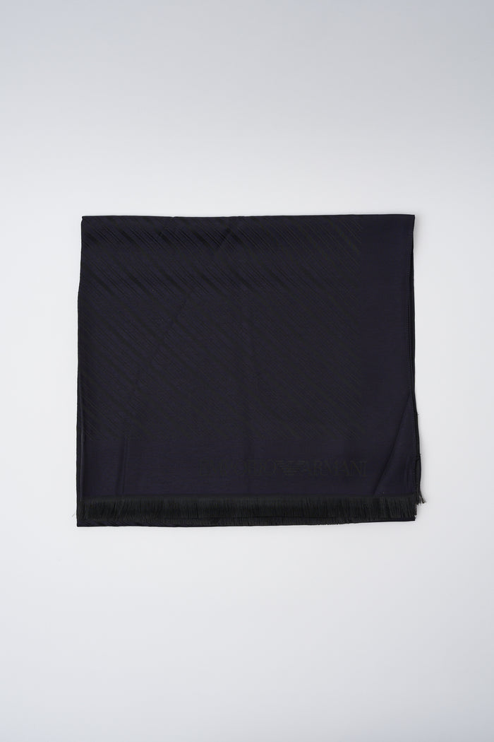 stole-with-striped-pattern-and-logo-2