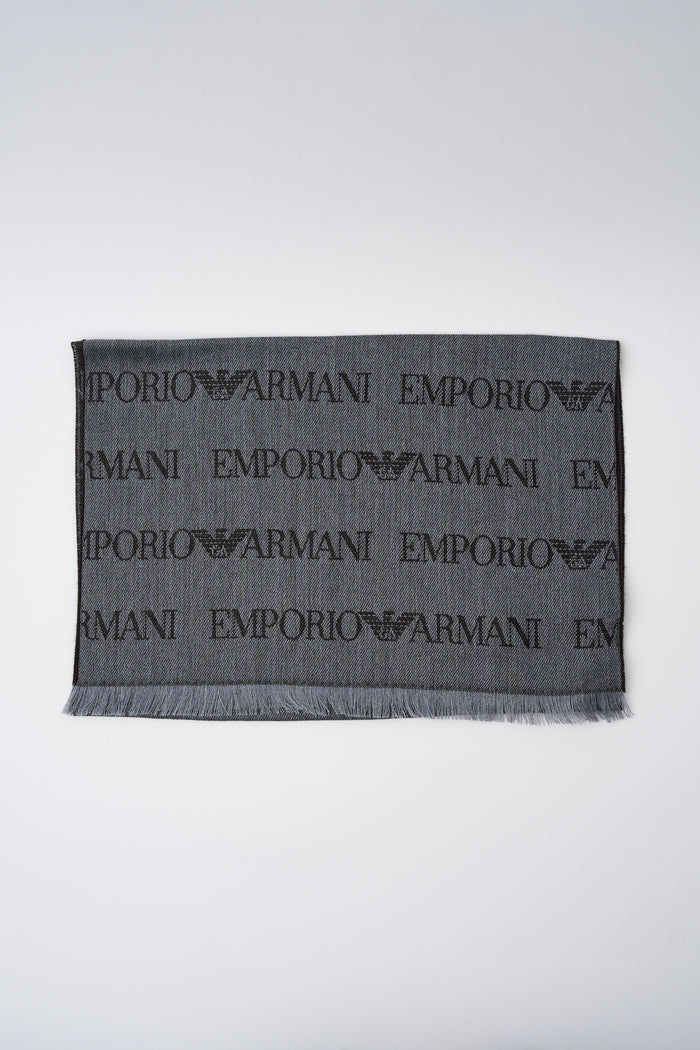 jacquard-schal-mit-logo-und-fransen-2