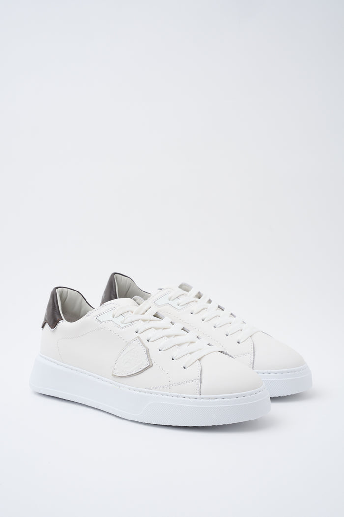 sneaker-2