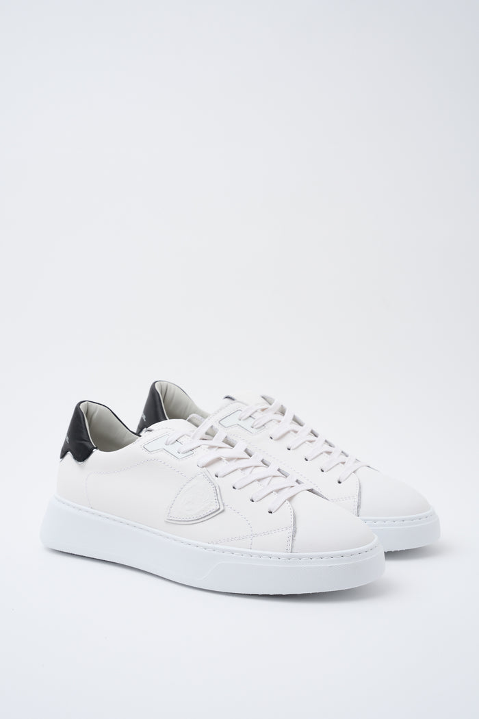sneaker-2