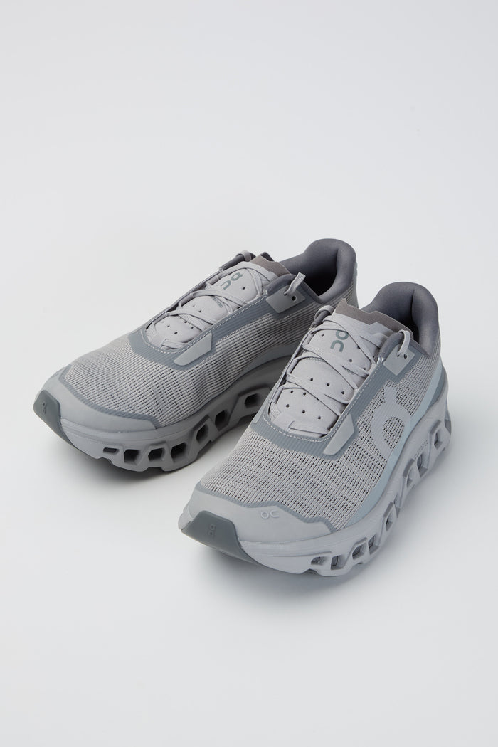 sneaker-cloudmonster-void-4