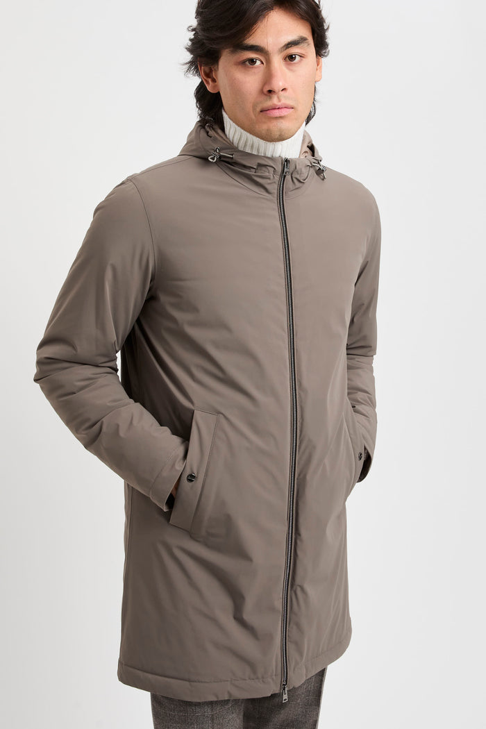 parka-resort-in-travel-nylon-ponente-2