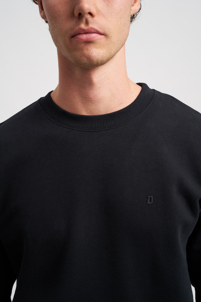 regular-crew-neck-cotton-sweatshirt-1