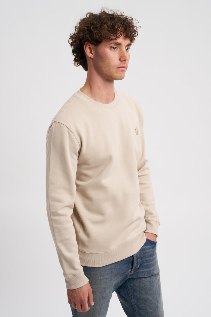sweatshirt-mit-rundhalsausschnitt-und-gesticktem-logo-1