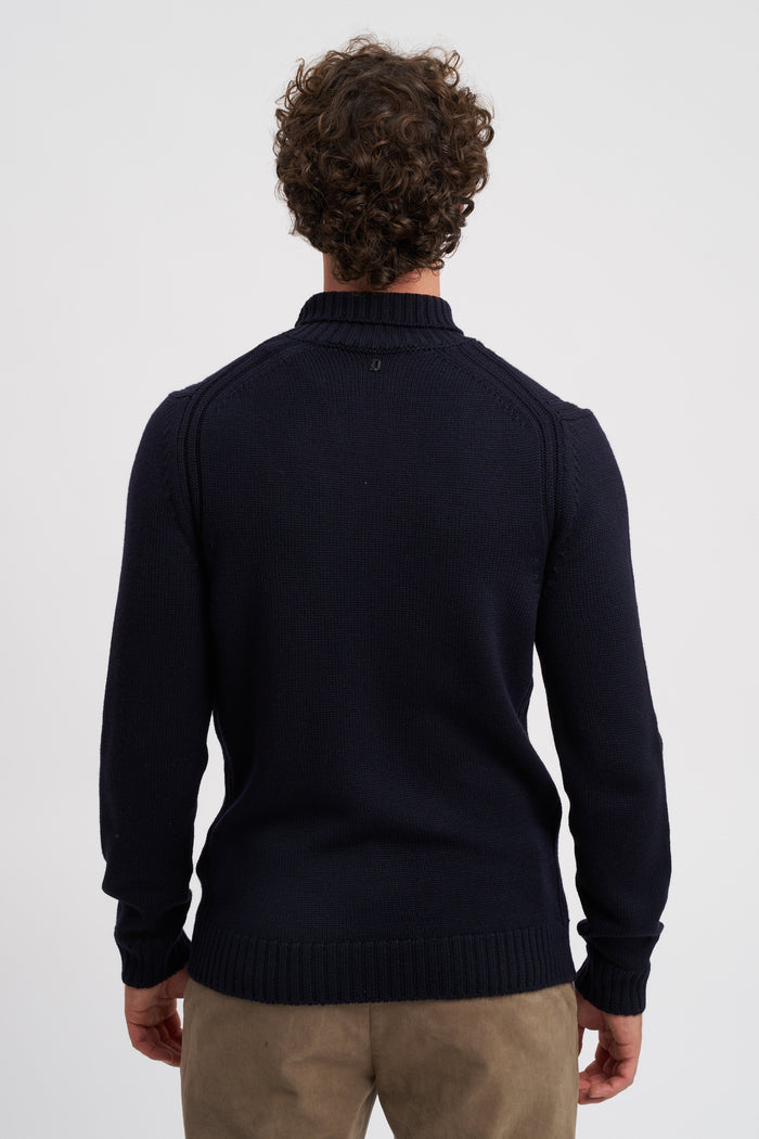 rollkragenpullover-aus-wolle-4