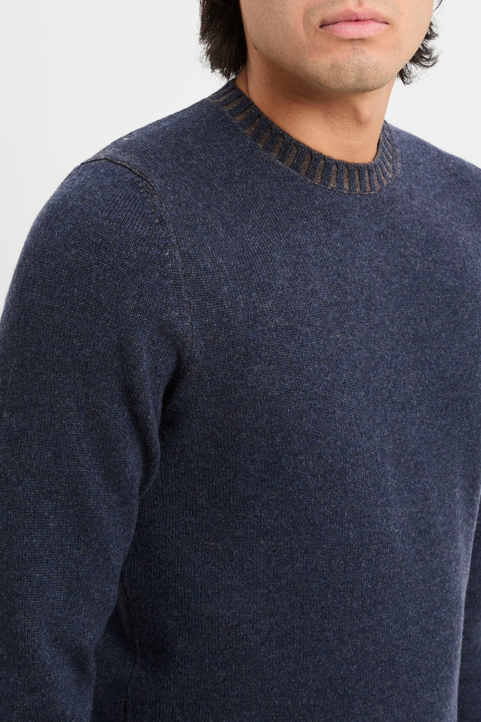 maglia-girocollo-in-misto-lana-e-cashmere-2