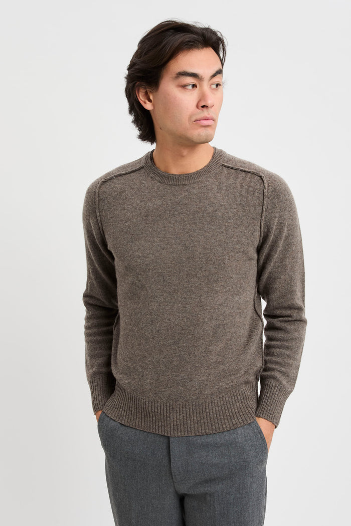 crew-neck-sweater-with-raised-stitching-3