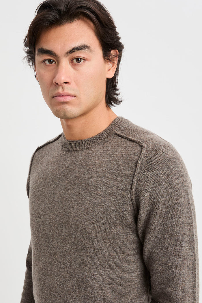 crew-neck-sweater-with-raised-stitching-6