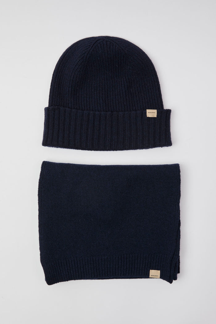 wool-blend-hat-and-scarf-gift-set-1