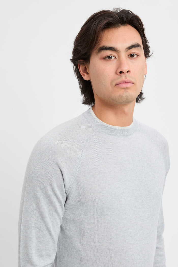 maglia-girocollo-con-profili-a-contrasto-4