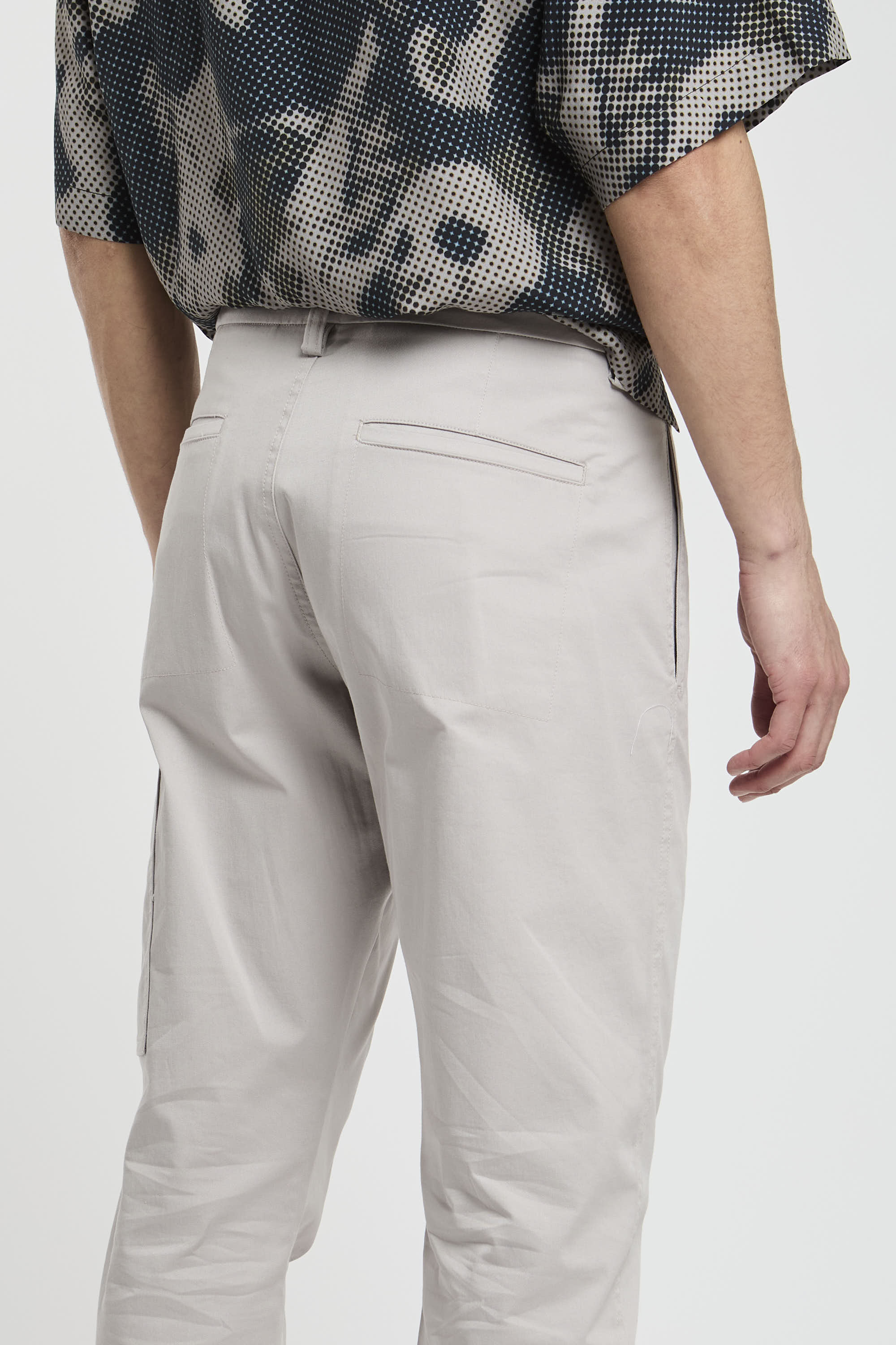 Pantalone con tasca laterale-6