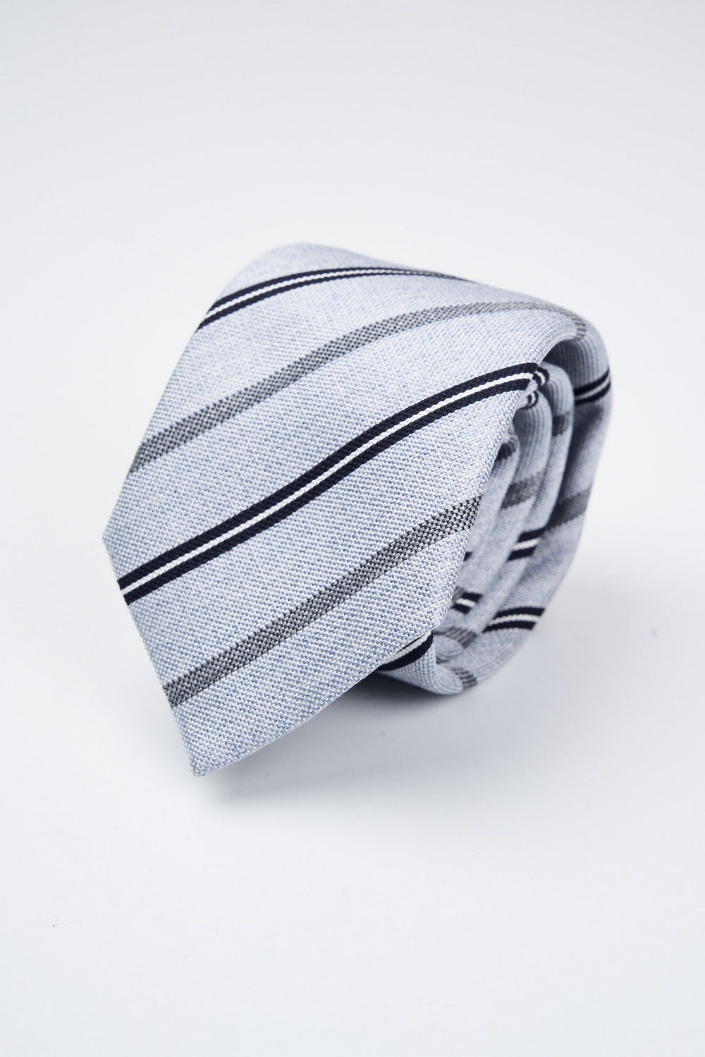 Cravatta in pura seta jacquard a righe-1