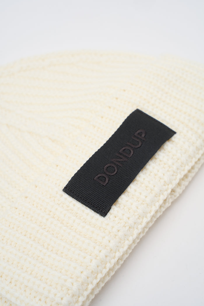 cappello-in-lana-tecnica-a-coste-2