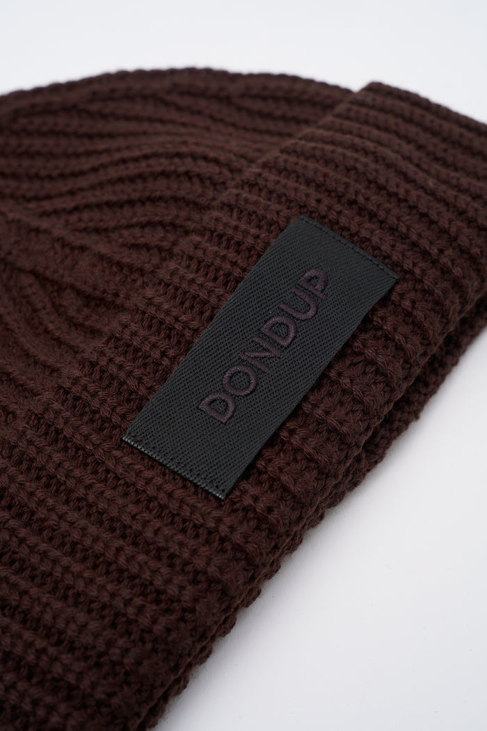 cappello-in-lana-tecnica-a-coste-2