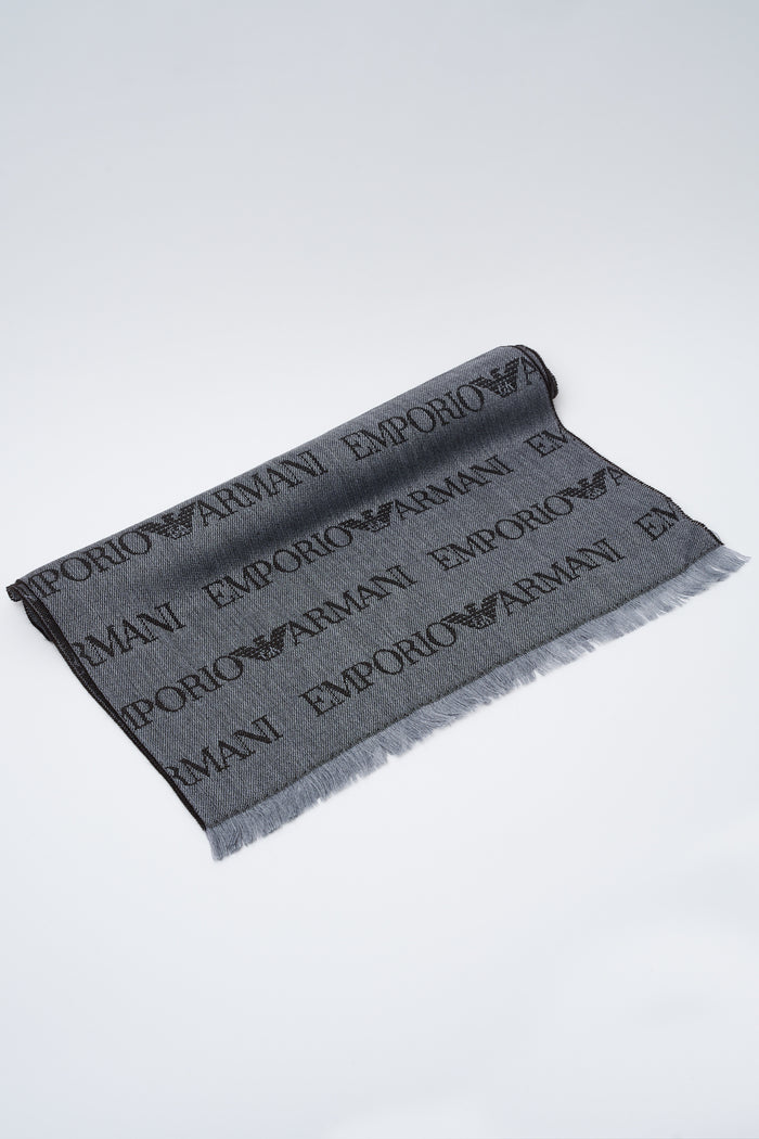 jacquard-schal-mit-logo-und-fransen-1