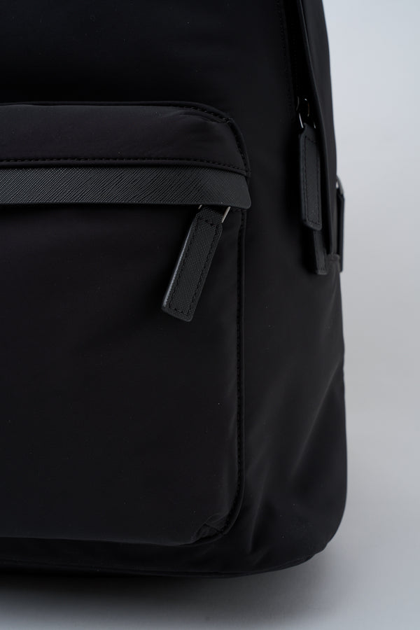 Zaino in nylon riciclato con logo e tasca anteriore - 2