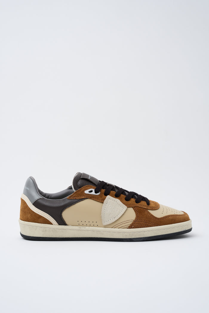 sneaker-1
