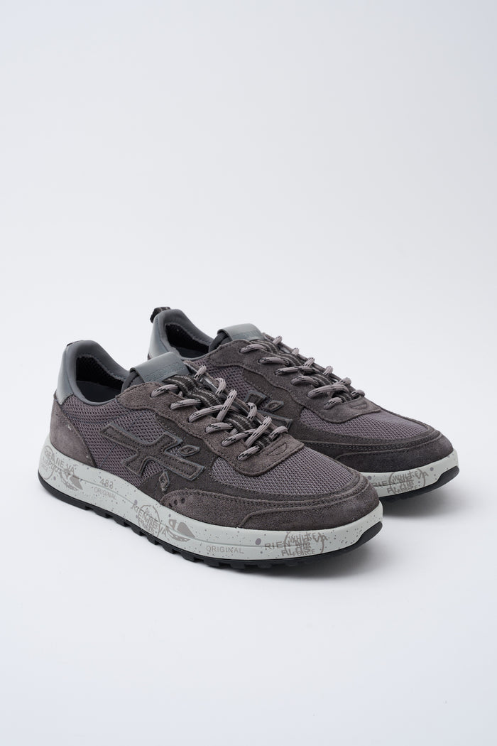 sneaker-nous-2