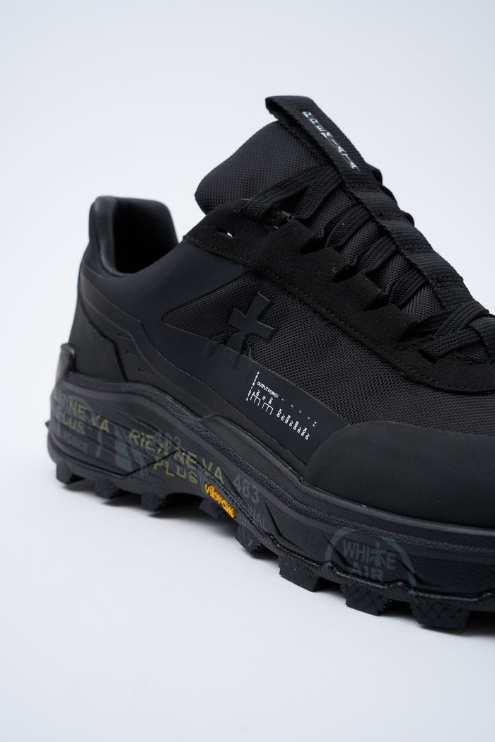 sneaker-devin-4