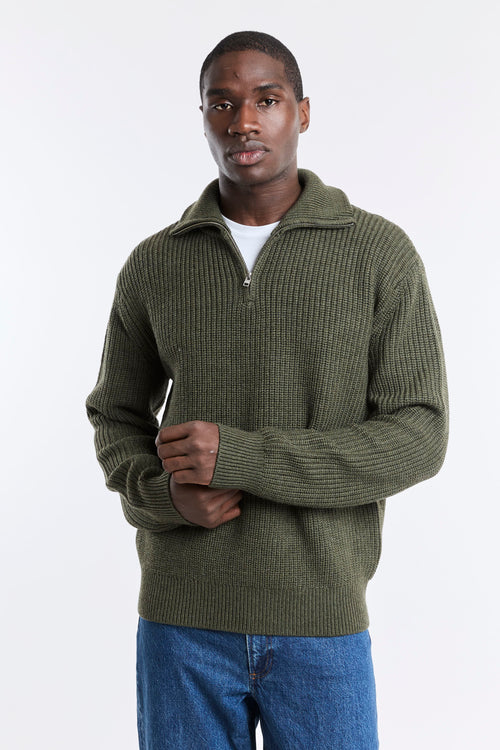 Maglione Daniel a Coste con Collo Alto e Zip-2