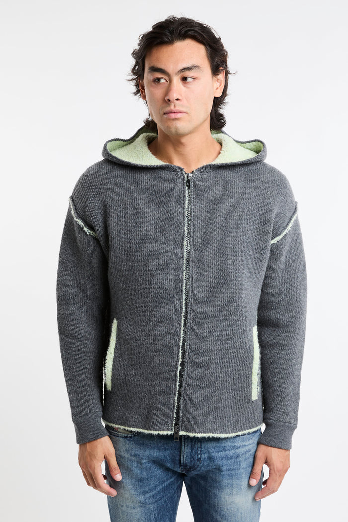 maglia-aperta-con-cappuccio-1