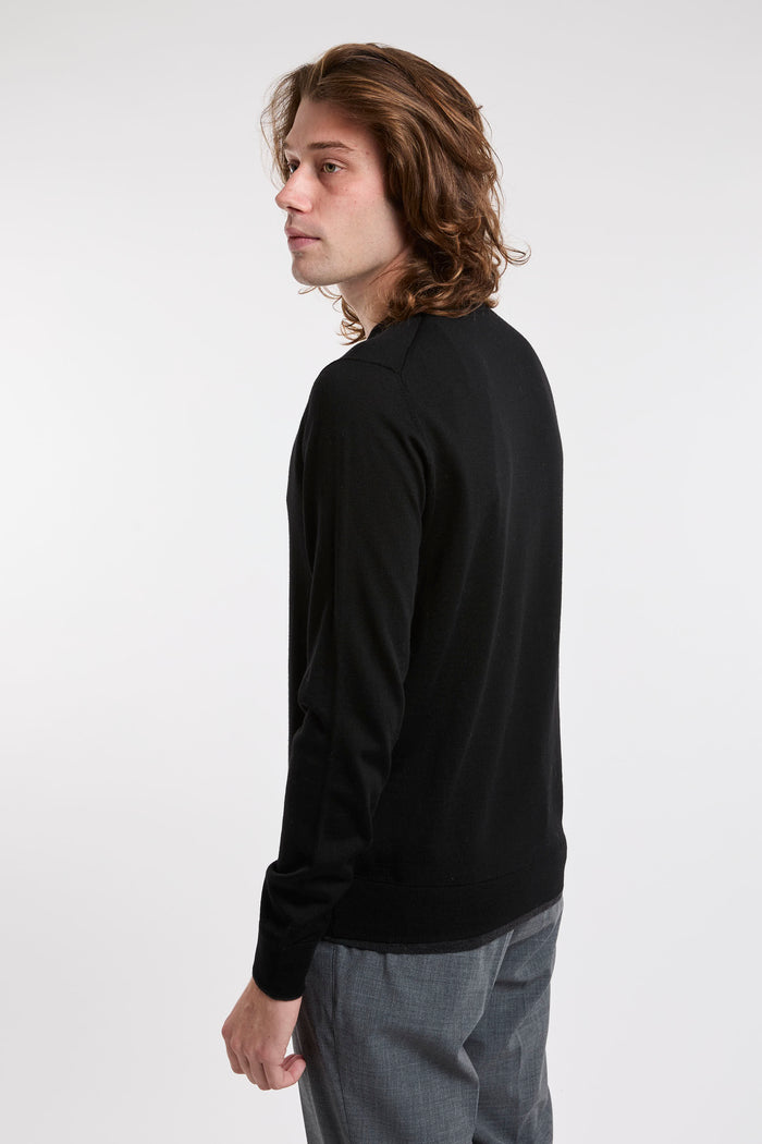 schwarzer-pullover-paolo-pecora-6