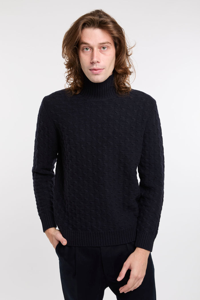 maglione-in-lana-merino-a-trecce-6