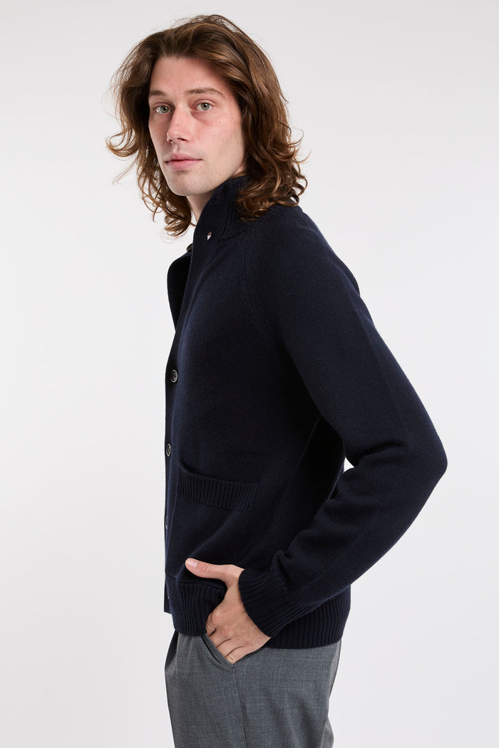 blauer-cardigan-von-paolo-pecora-6