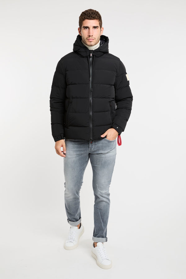 Verbier Jacke aus schwarzen Stoff von After Label - 7