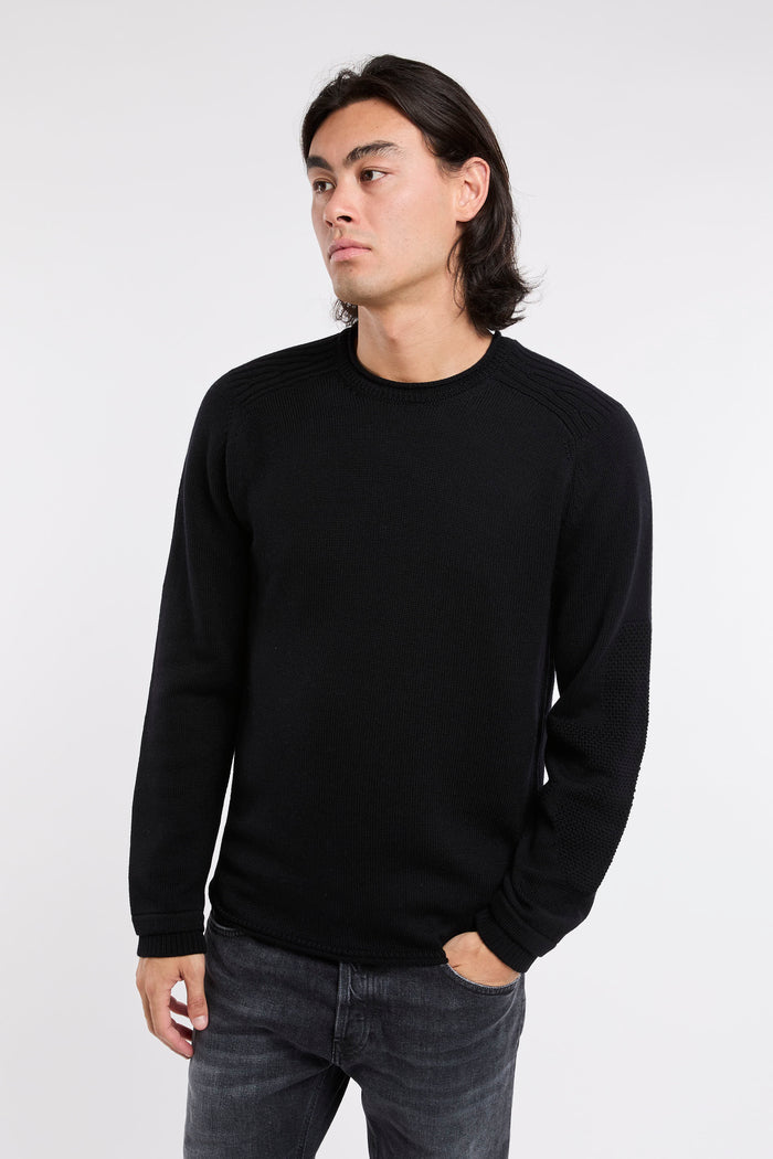 award-winning-merino-wool-blue-knitwear-1