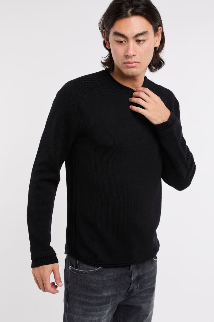 award-winning-merino-wool-blue-knitwear-3