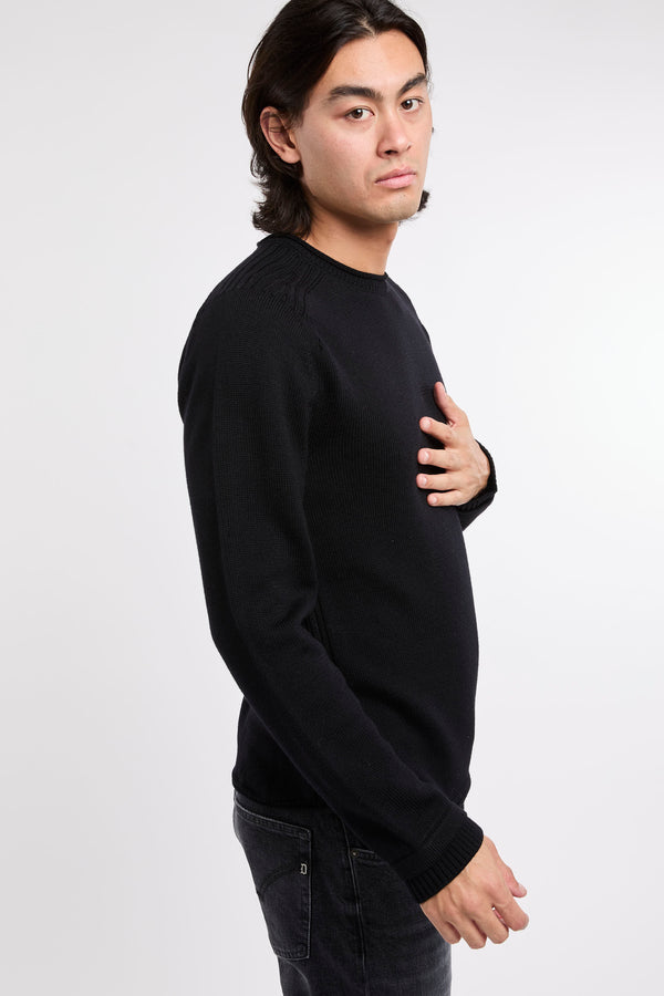 Award-Winning Merino Wool Blue Knitwear - 4