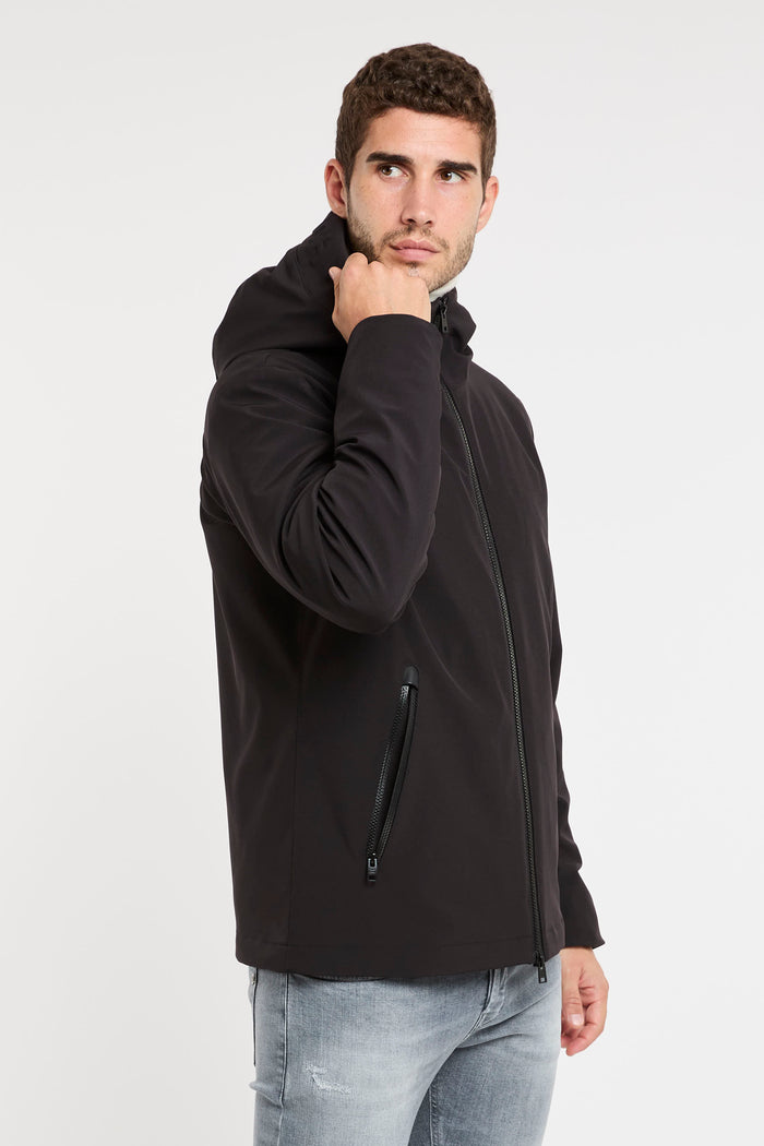 pacific-tech-softshell-black-jacket-woolrich-7