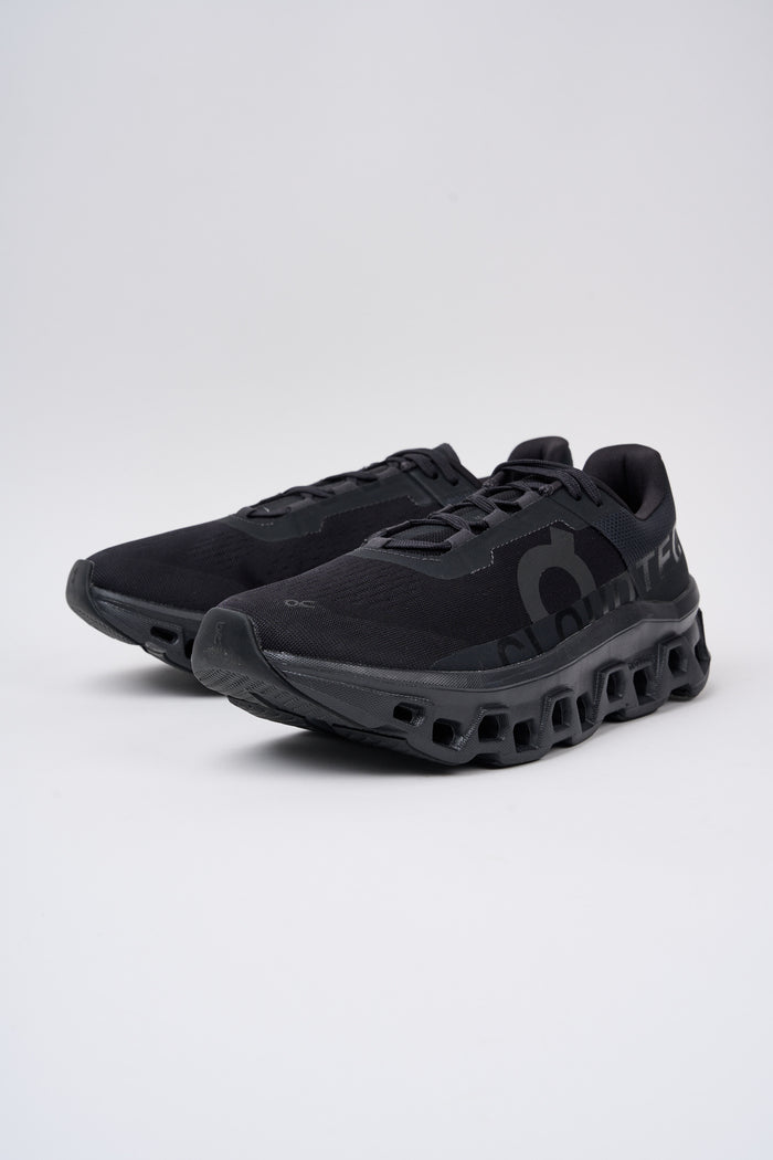 sneakers-cloudmonster-schwarzes-gewebe-on-7