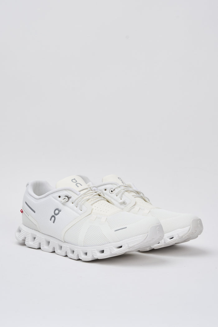 cloud-5-woven-fabric-white-sneakers-on-2