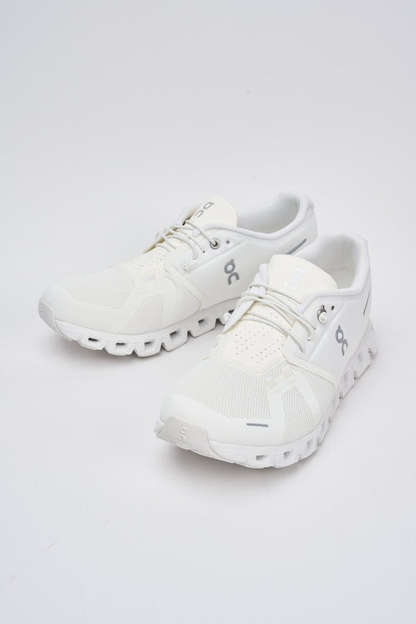 Cloud 5 Woven Fabric White Sneakers On - 7