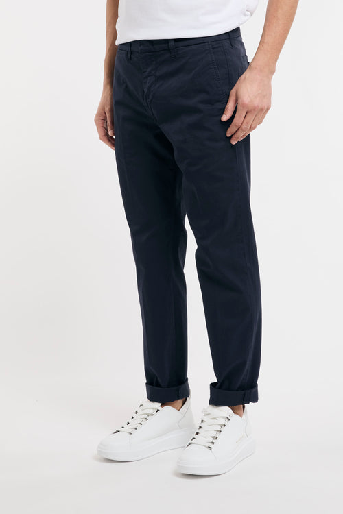 Pantalone slim in gabardina stretch