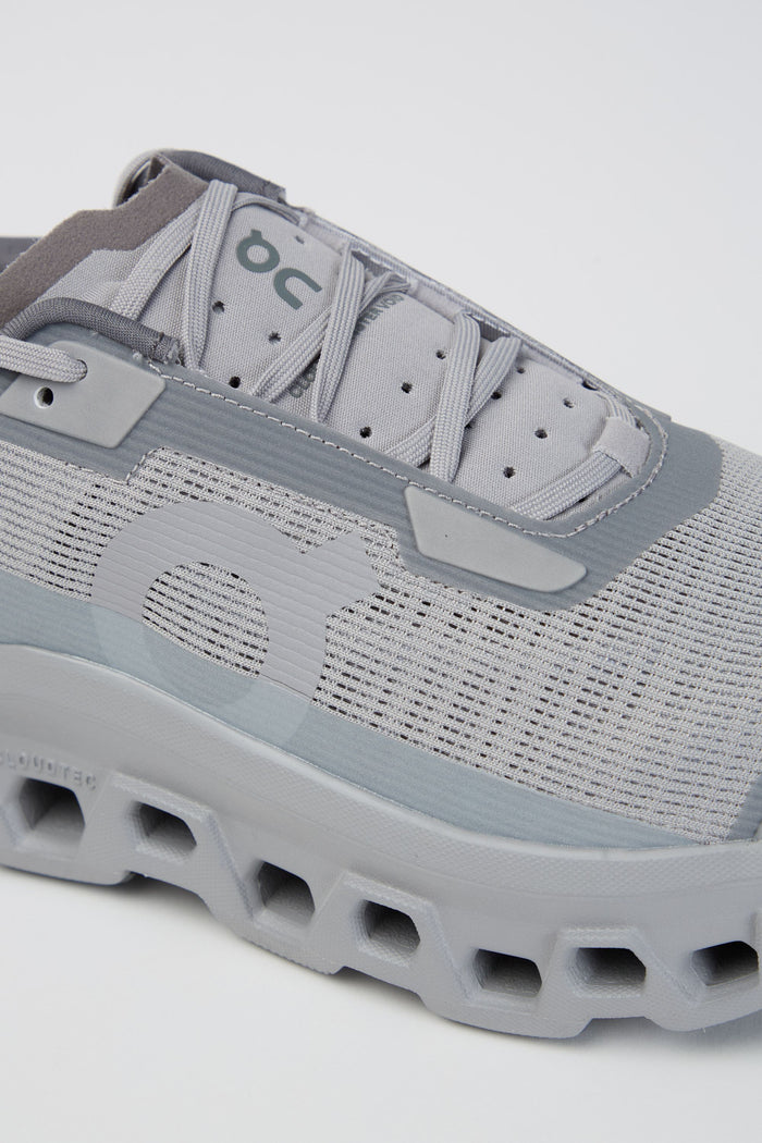 sneaker-cloudmonster-void-3