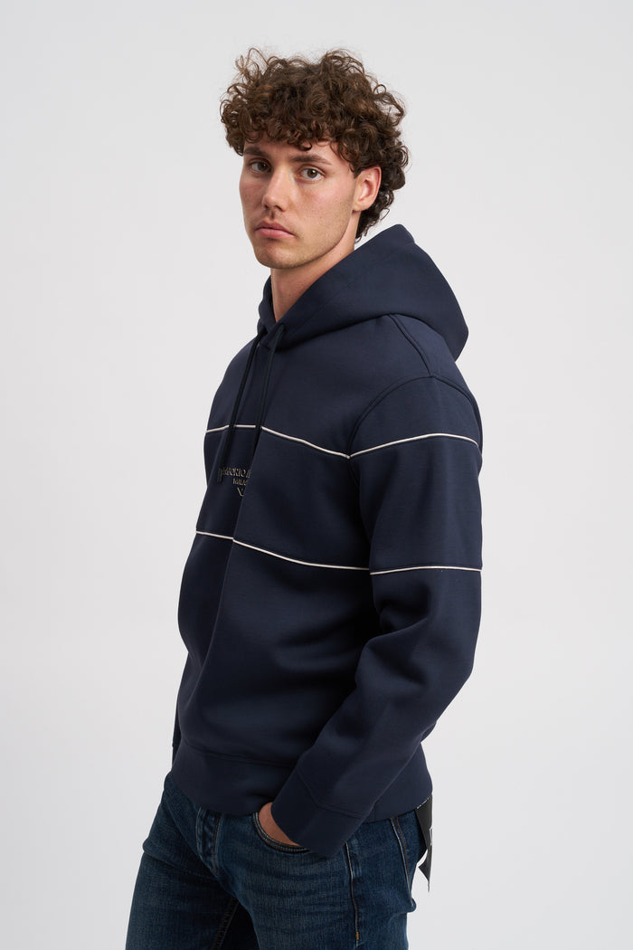 double-jersey-hoodie-with-3d-effect-logo-3