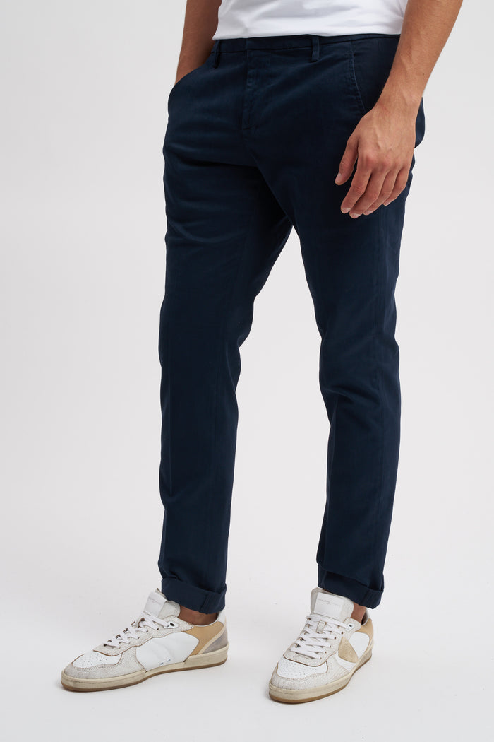 pantalone-gaubert-slim-in-gabardina-mano-calda-1