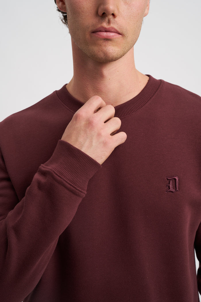crewneck-sweatshirt-with-embroidered-logo-2