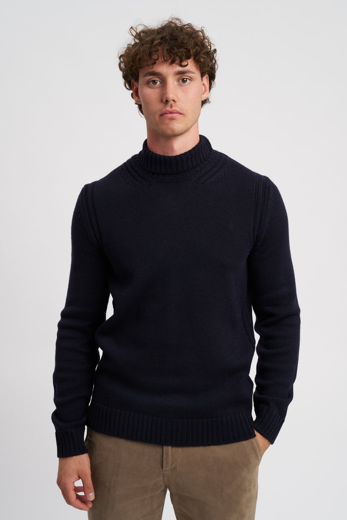 wool-turtleneck-7