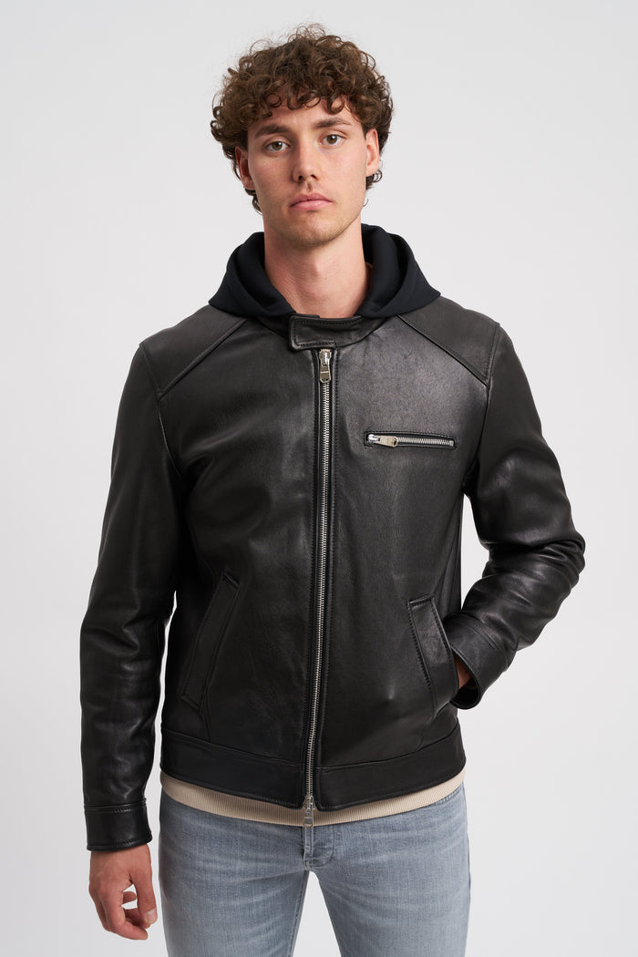 biker-mit-abnehmbarer-kapuze-1