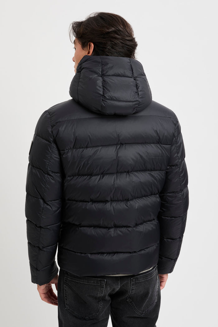 double-front-daunenjacke-aus-kalandriertem-popeline-5