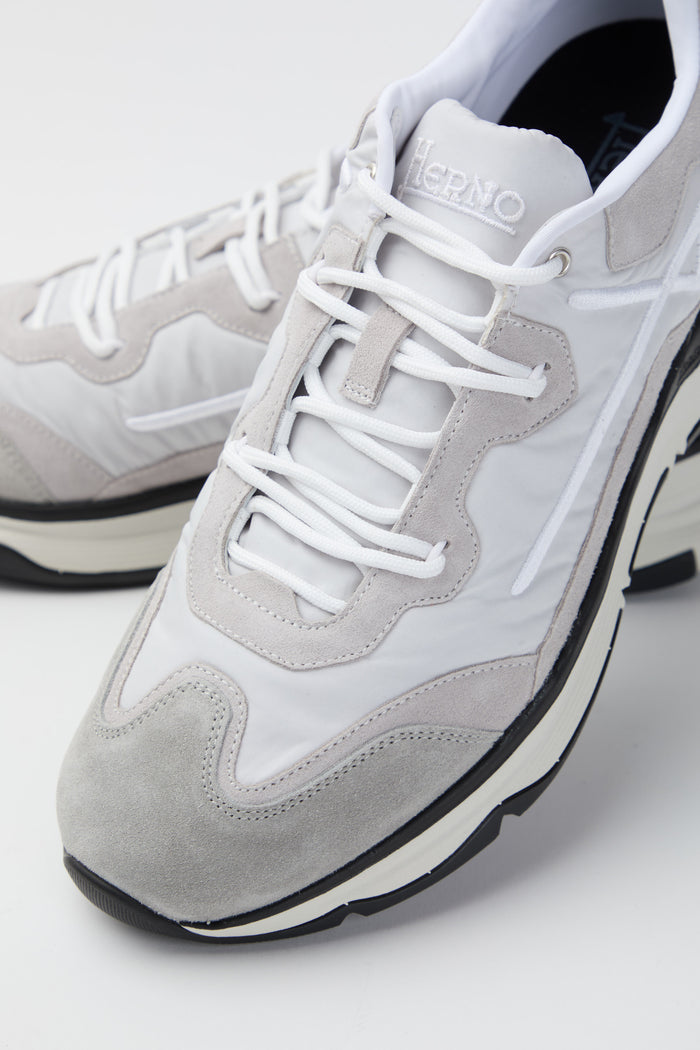 laufsneaker-aus-wildleder-und-nylon-3