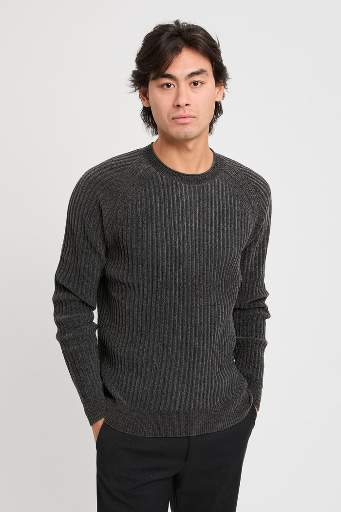 velvet-rave-round-knit-3