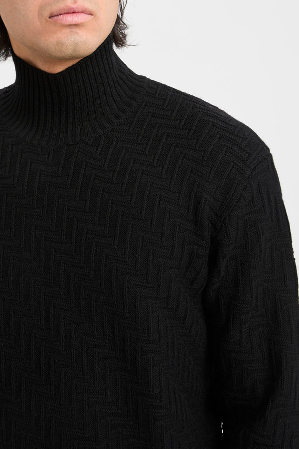 Rollkragenpullover mit diagonalen Maschen - 7