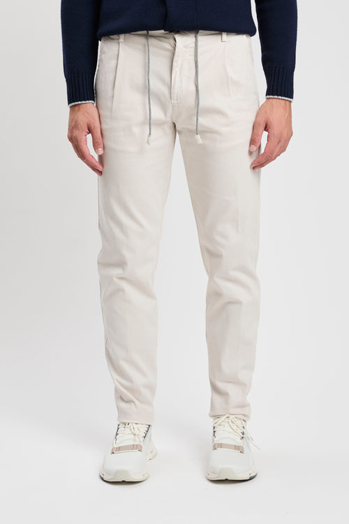 Pantalone con pince in cotone stretch-2