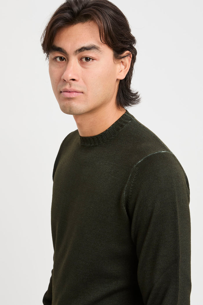 rundhalsausschnitt-aus-schurwolle-6