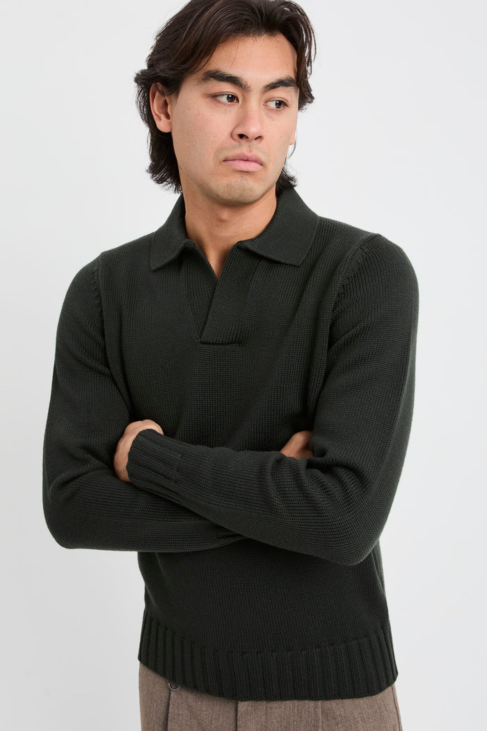 gestricktes-poloshirt-aus-schurwolle-6
